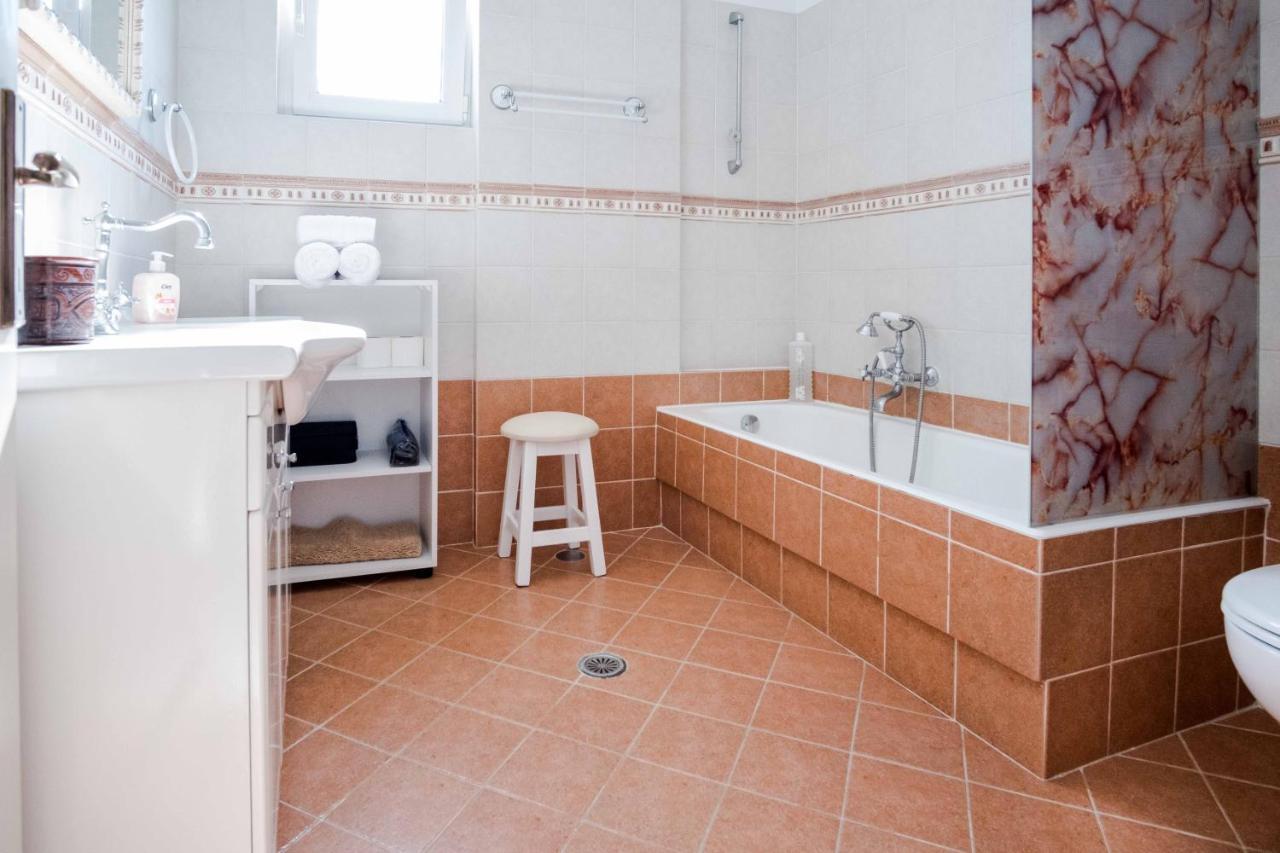 La Maison De Campagne... Apartman Kosz Kültér fotó